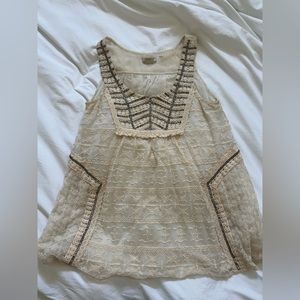 Adorable Anthropologie top! Amazing embroidery and detailing. perfect condition
